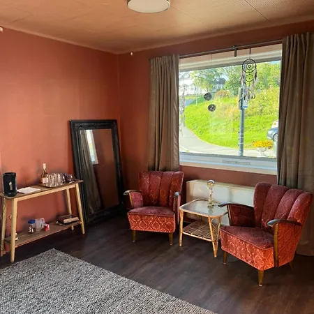 The Cristal Healing Apartment Hemnesberget